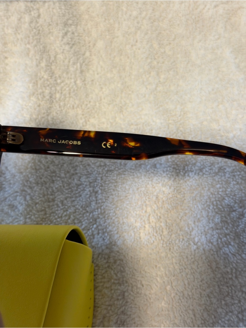 Marc Jacobs Tortoiseshell Cat-Eye Sunglasses with Gradient Gray Lenses - Picture 4 of 4
